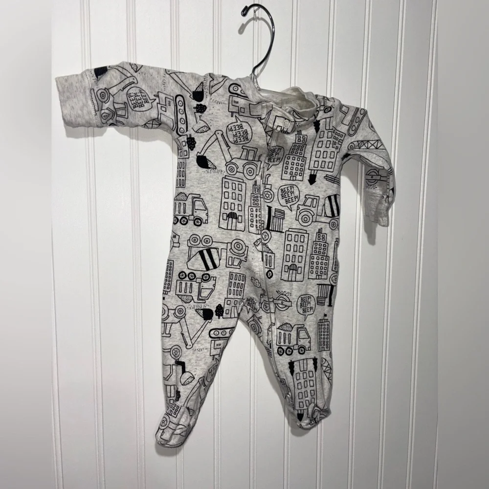 Gray Carter Kids One Piece Construction Print Onesie| Size 3 months paired